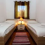 11 Apartmán